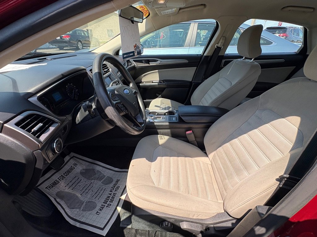 Used 2017 Ford Fusion S FWD image 8