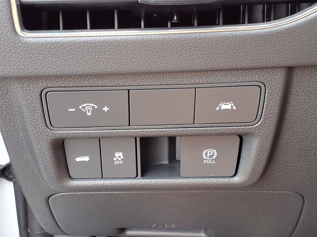 Used 2023 Hyundai Sonata SEL Plus w/ Cargo Package image 16