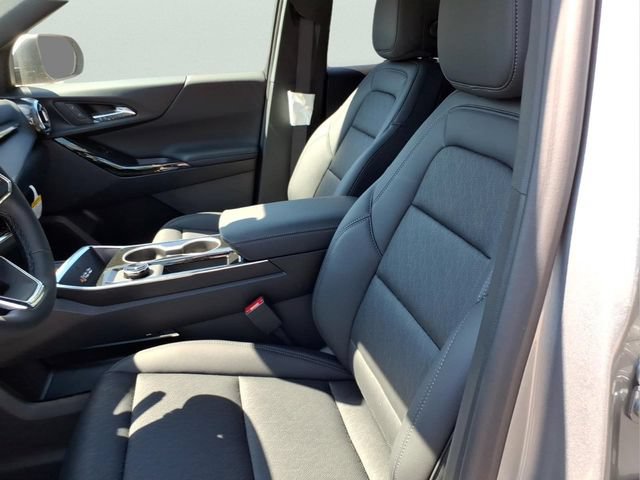 New 2026 Chevrolet Equinox LT w/ Convenience Package II AWD/4WD image 18
