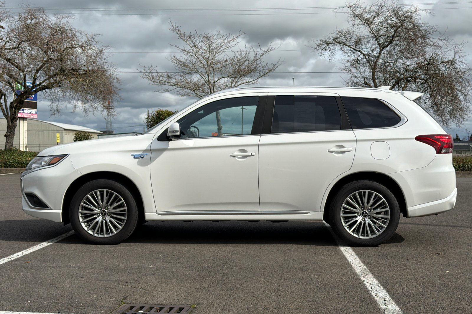 Used 2020 Mitsubishi Outlander SEL image 7