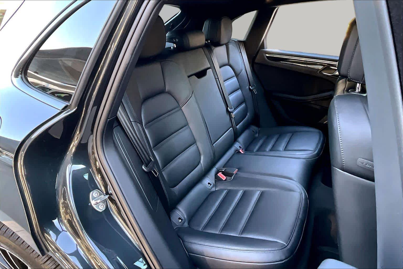 Used 2026 Porsche Macan AWD/4WD image 20
