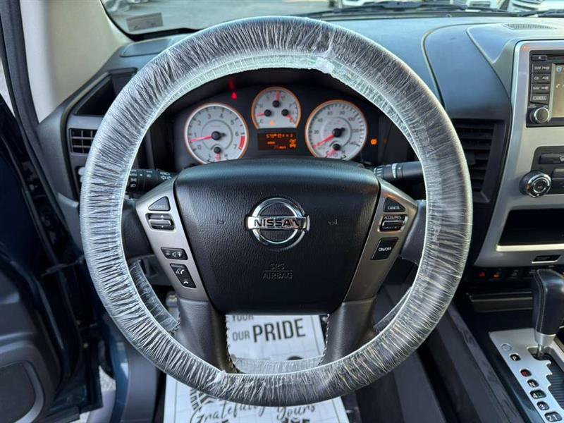 Used 2015 Nissan Titan PRO-4X w/ Pro-4x Luxury Package AWD/4WD image 29