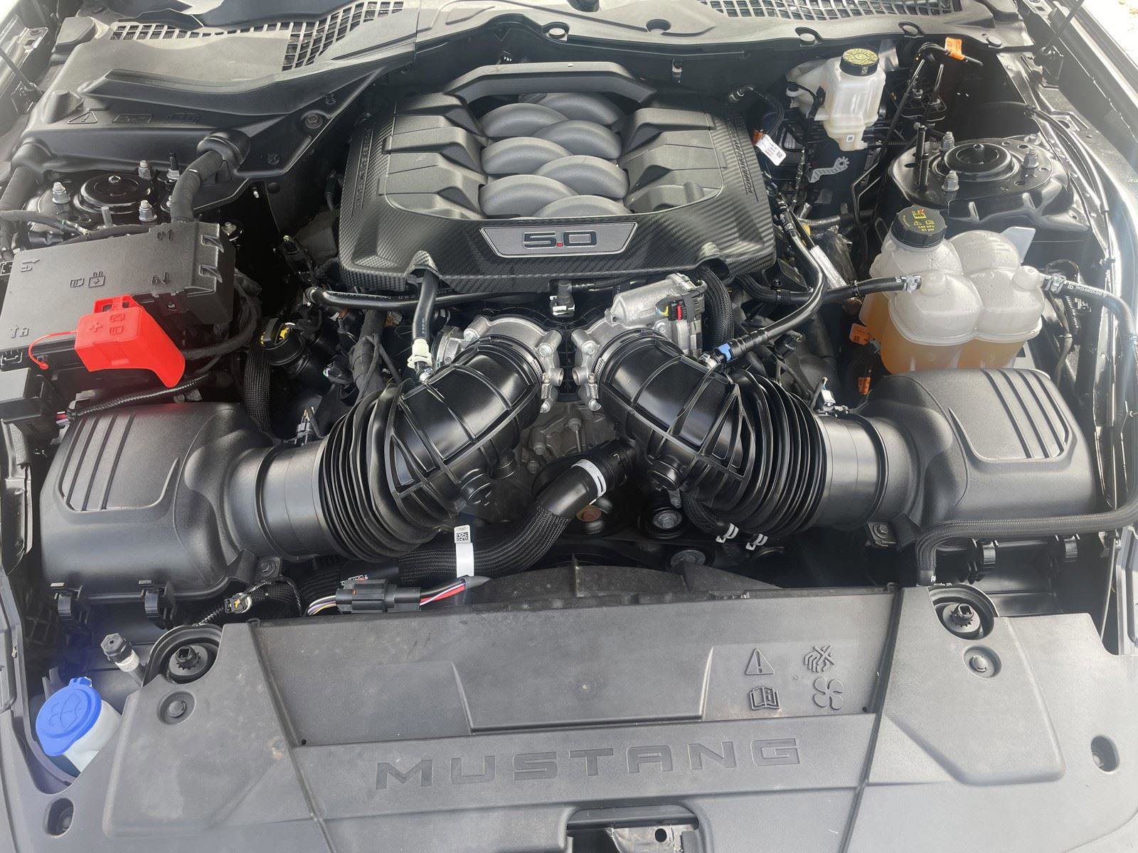 Used 2025 Ford Mustang GT Premium RWD image 32