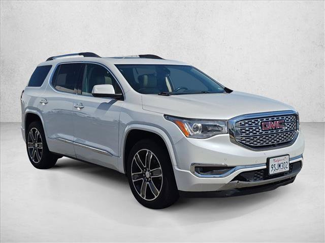 Used 2017 GMC Acadia Denali w/ Technology Package AWD/4WD image 3