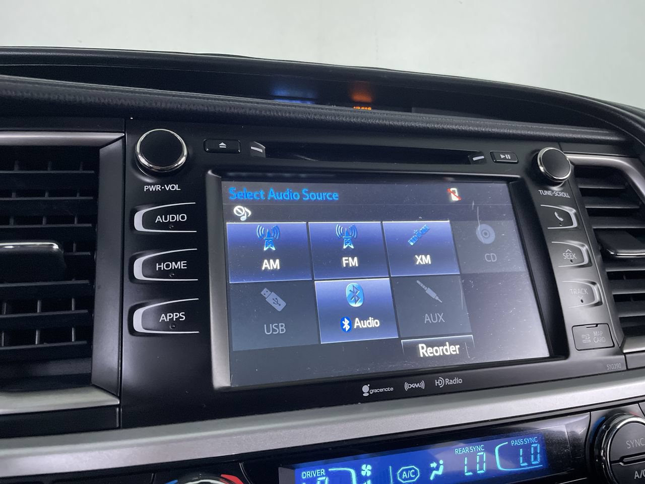 Used 2018 Toyota Highlander SE w/ Protection Package #3 AWD/4WD image 14