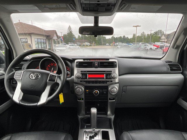 Used 2011 Toyota 4Runner SR5 w/ Premium Pkg w/Leather RWD image 12