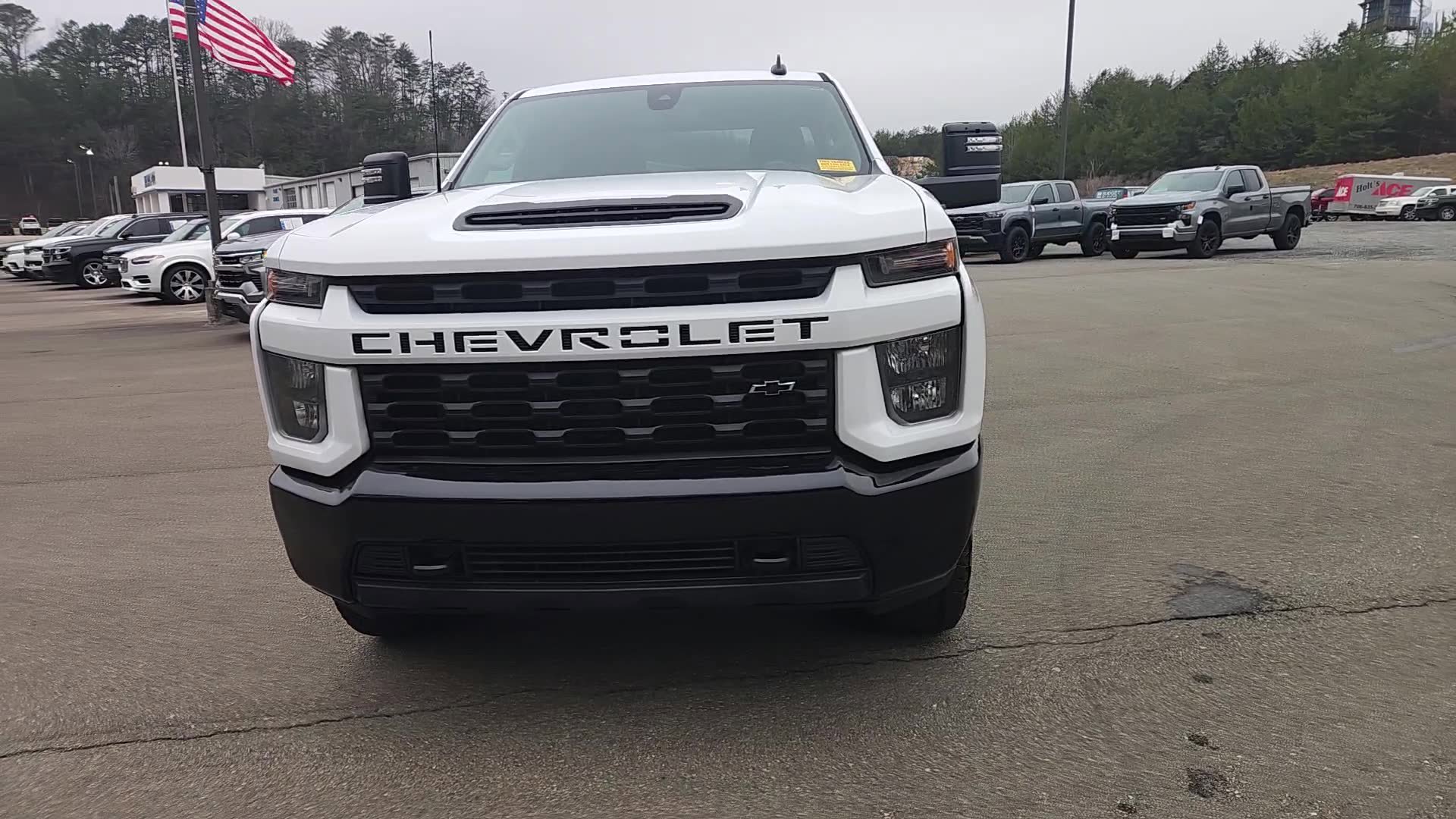 Used 2023 Chevrolet Silverado 2500 Custom w/ Custom Value Package image 7