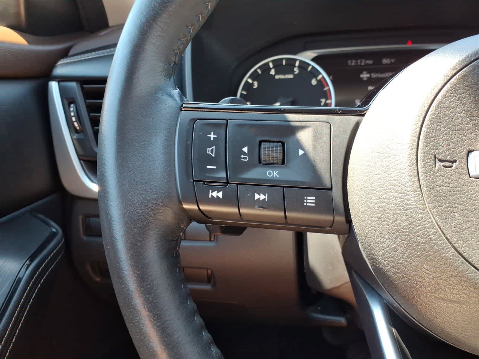 Used 2023 Nissan Rogue SV w/ SV Premium B Package AWD/4WD image 22