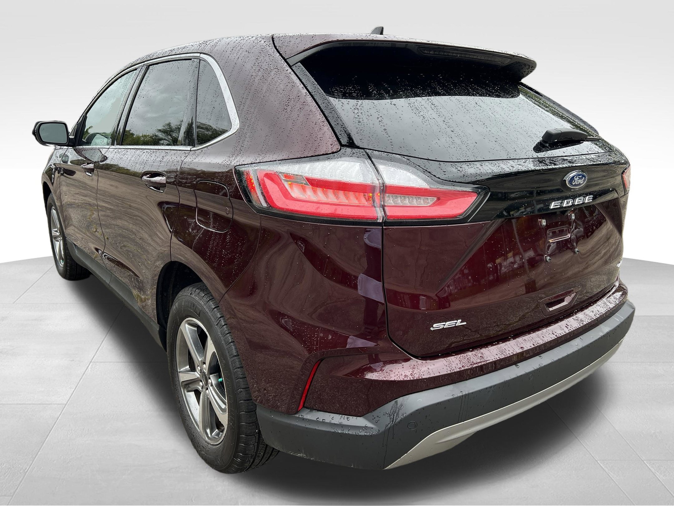 Used 2024 Ford Edge SEL w/ Convenience Package AWD/4WD image 9