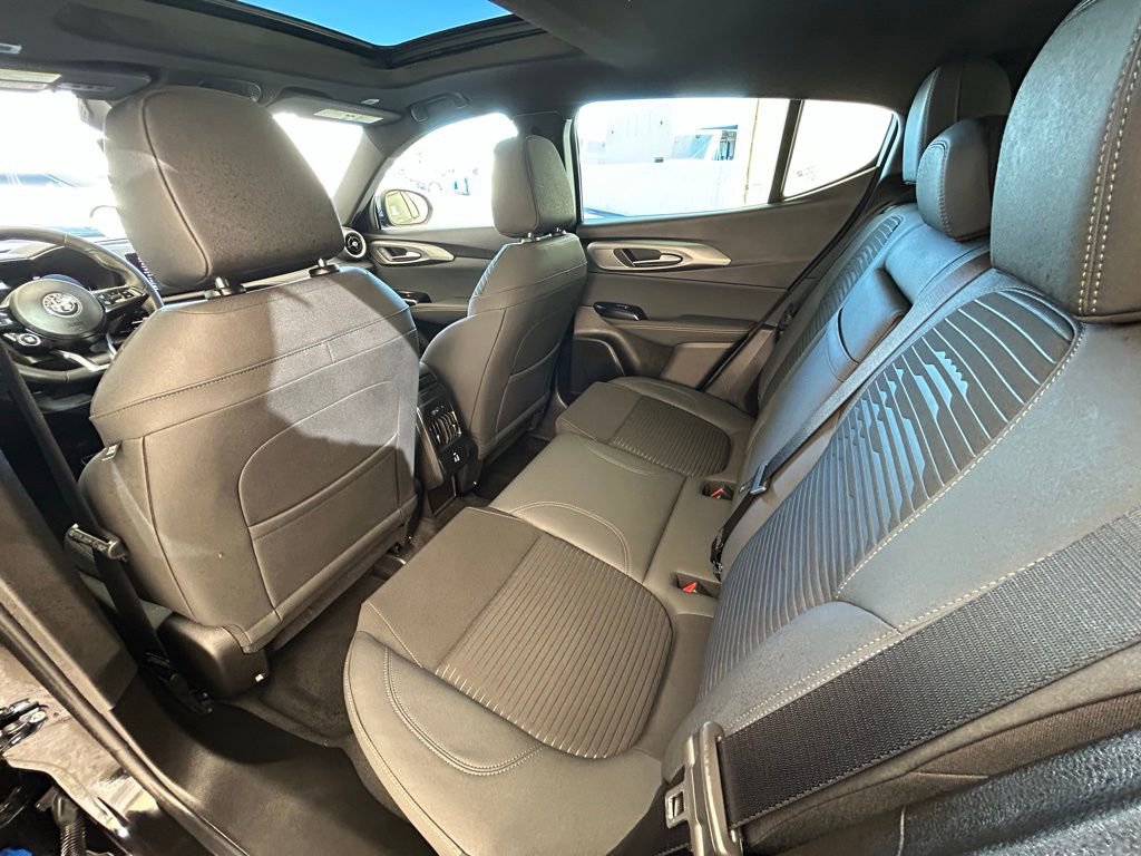 New 2025 Alfa Romeo Tonale AWD/4WD image 28