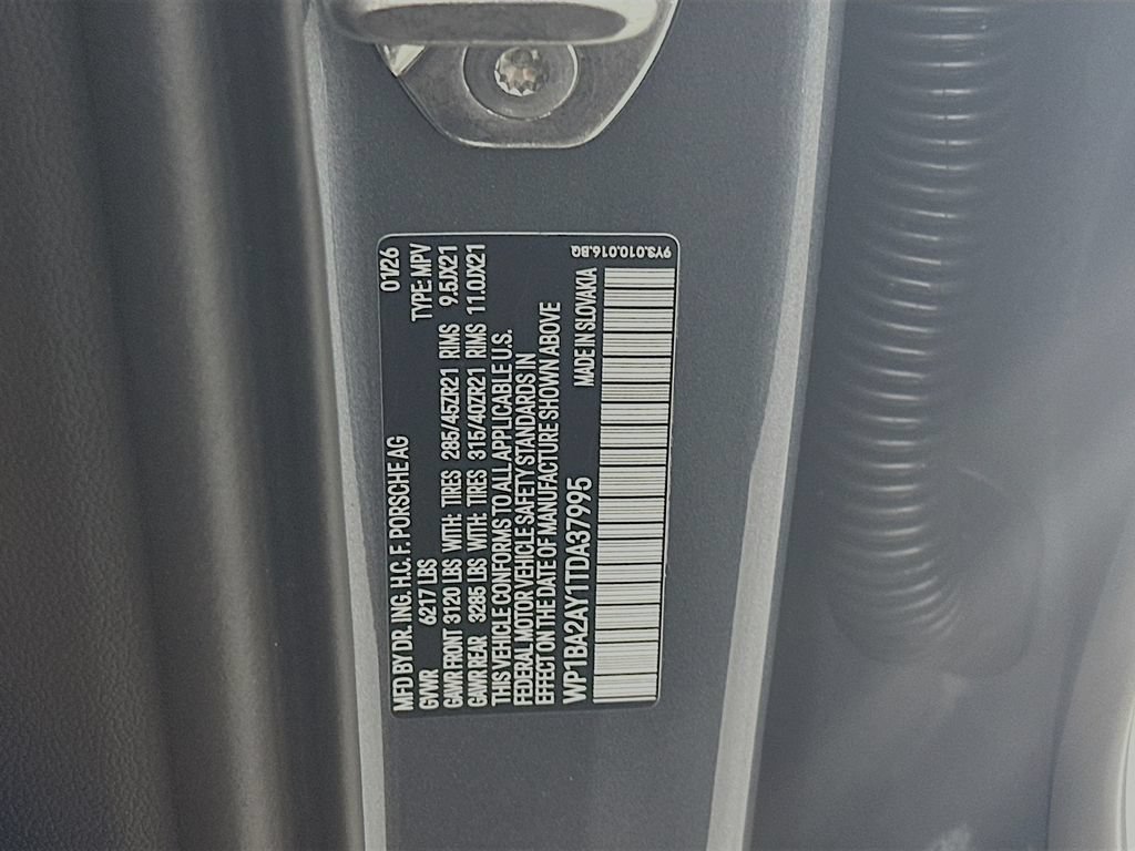 New 2026 Porsche Cayenne Coupe AWD/4WD image 34