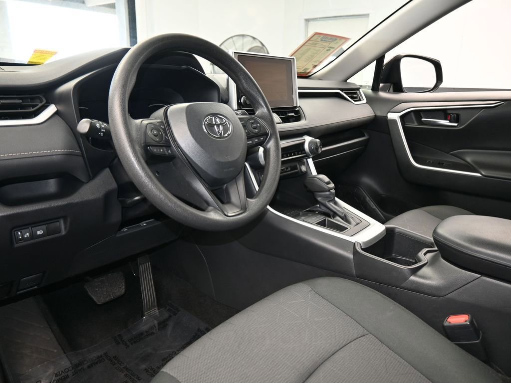 Used 2024 Toyota RAV4 XLE image 13