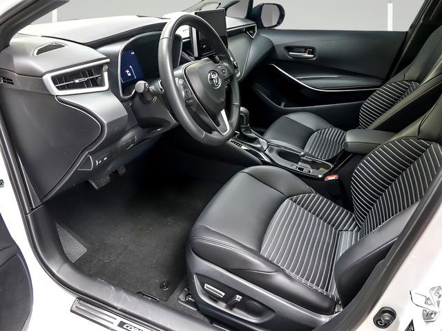Used 2024 Toyota Corolla XSE FWD image 10
