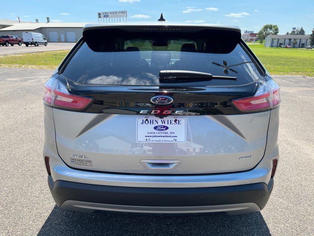 Used 2023 Ford Edge SEL w/ Convenience Package image 5