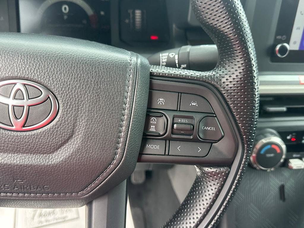 Certified 2025 Toyota Tacoma SR5 image 24