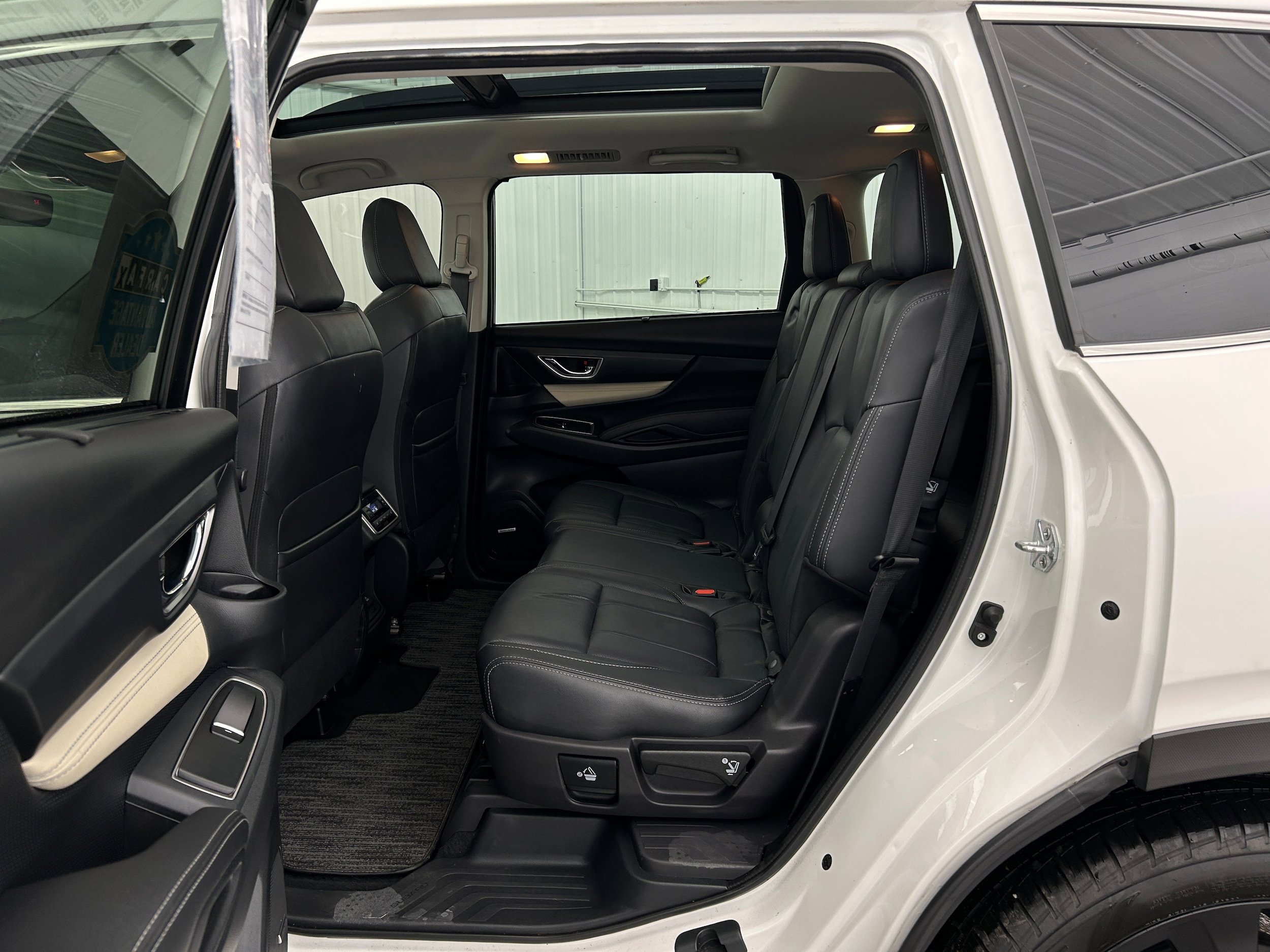 Used 2022 Subaru Ascent Limited w/ Technology Package AWD/4WD image 29
