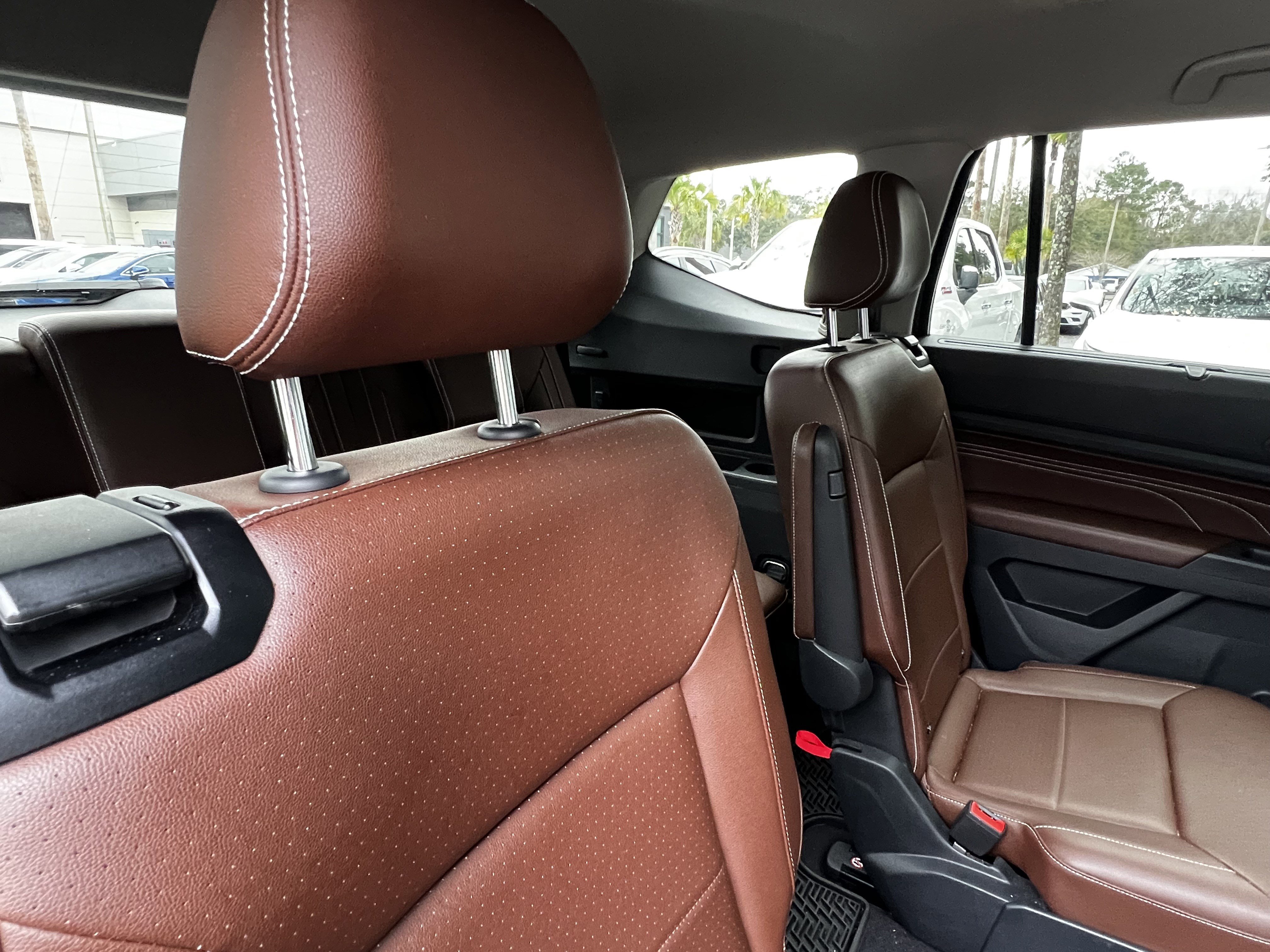 Used 2021 Volkswagen Atlas SE w/ Panoramic Sunroof Package image 41