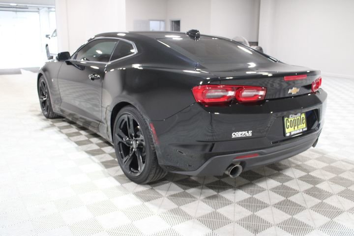 Used 2023 Chevrolet Camaro LT image 9