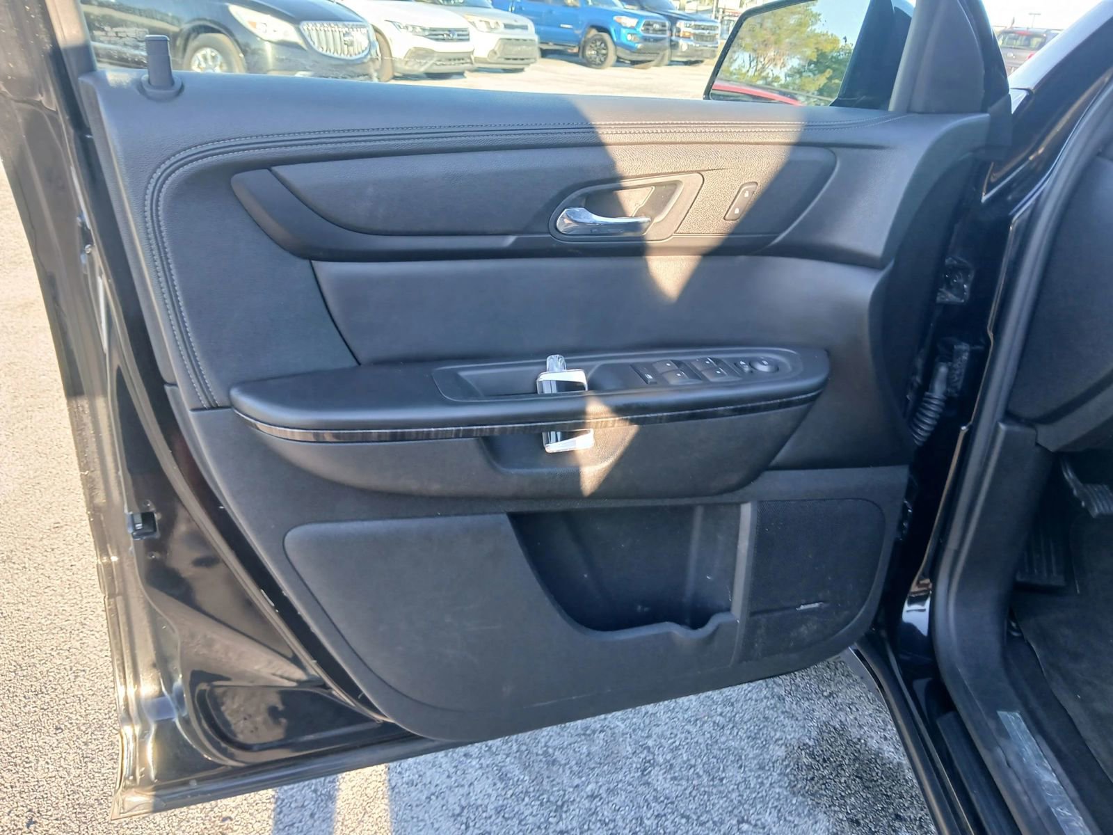 Used 2016 GMC Acadia SLT image 10