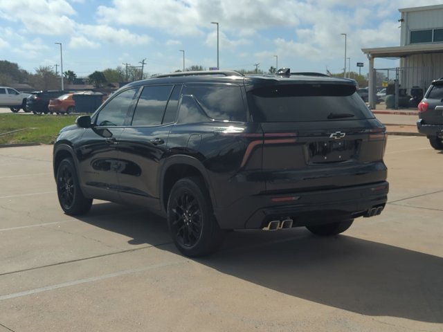 Used 2026 Chevrolet Traverse LT w/ Midnight/Sport Edition image 7