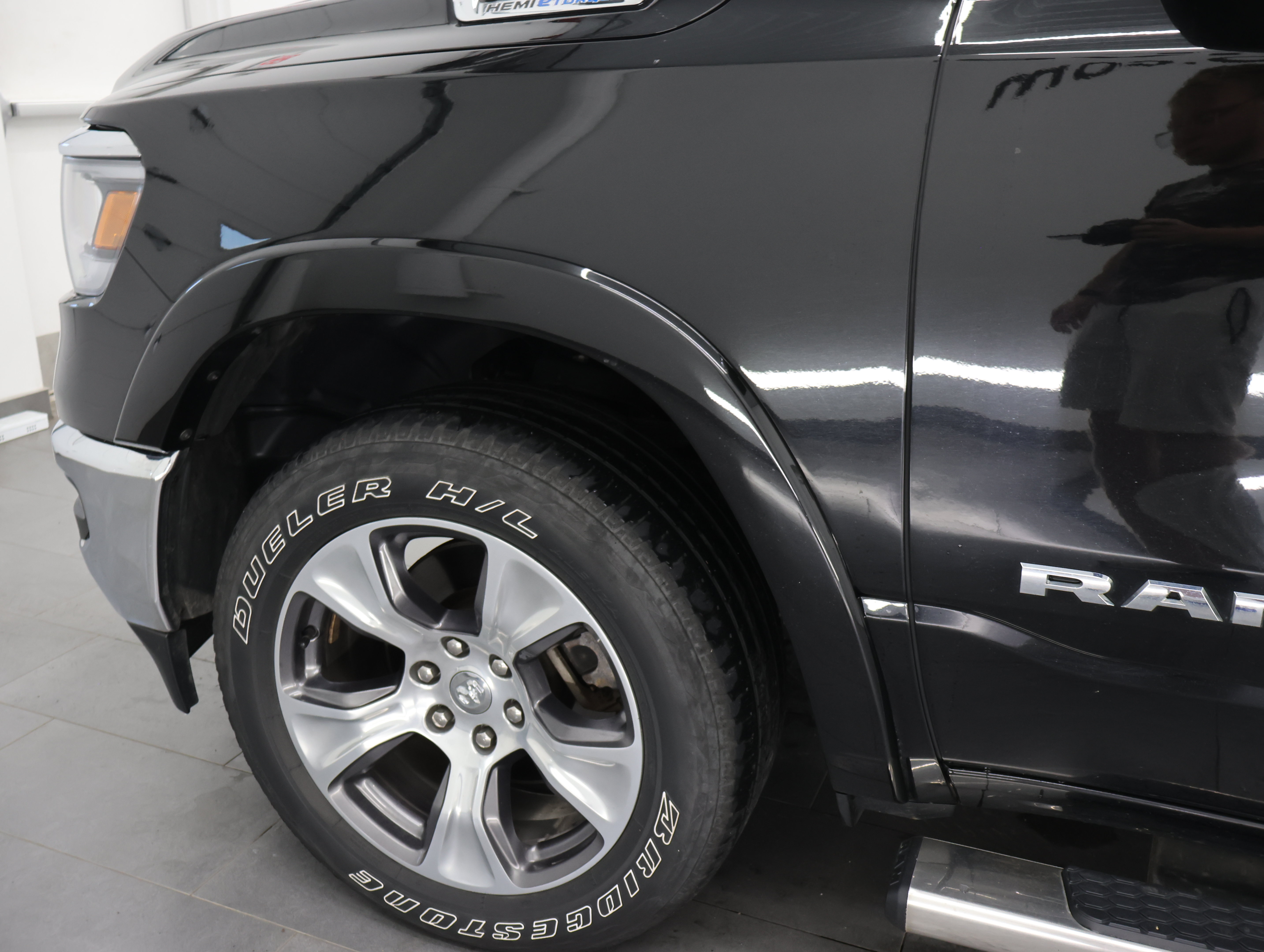 Used 2022 RAM 1500 Laramie AWD/4WD image 33