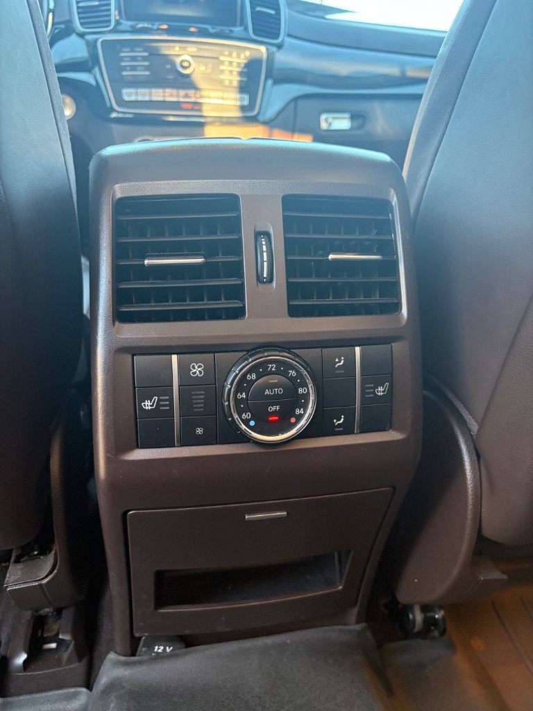 Used 2017 Mercedes-Benz GLS 550 4MATIC image 25