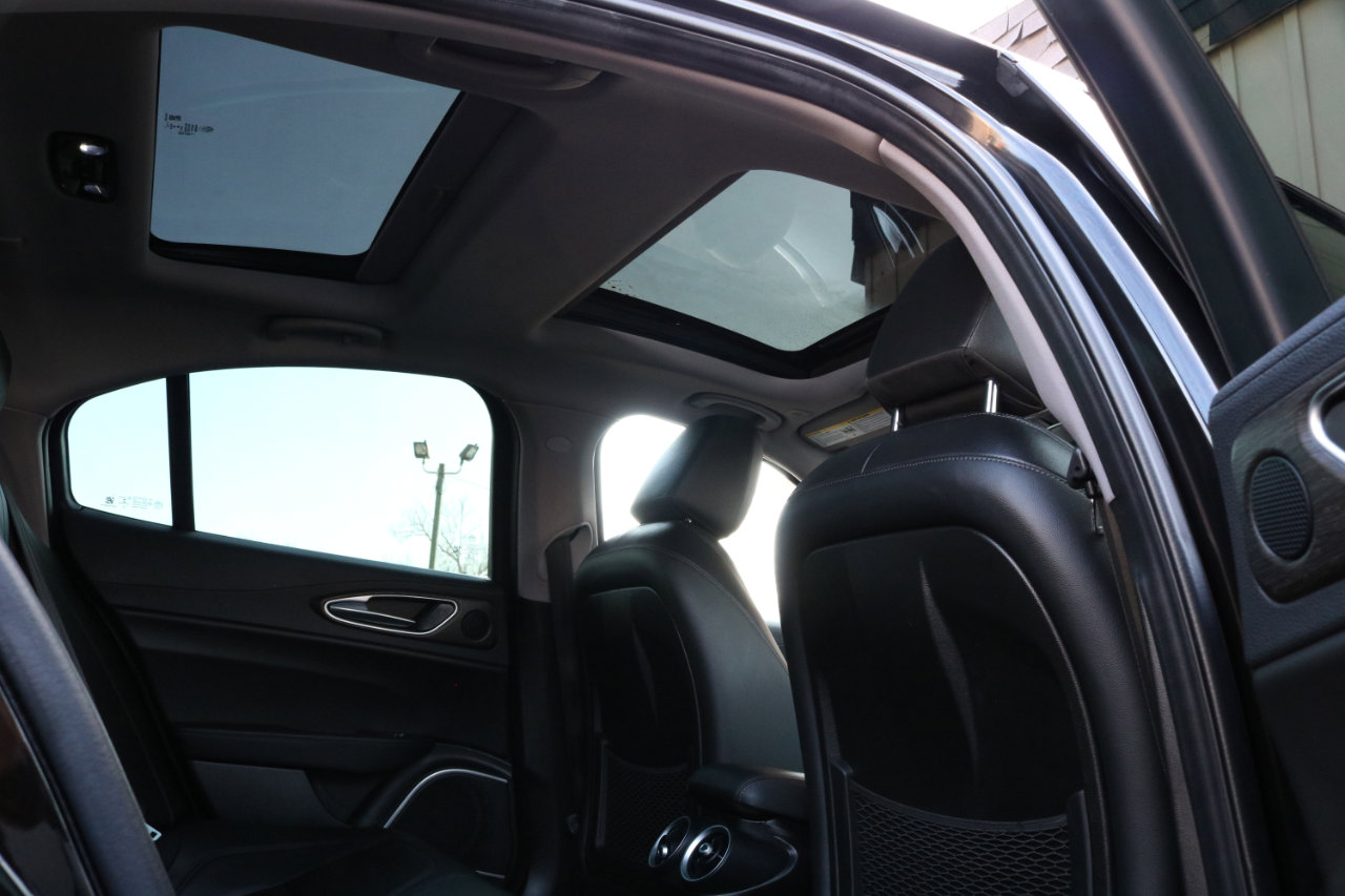 Used 2021 Alfa Romeo Giulia Ti w/ Nero Edizione image 45