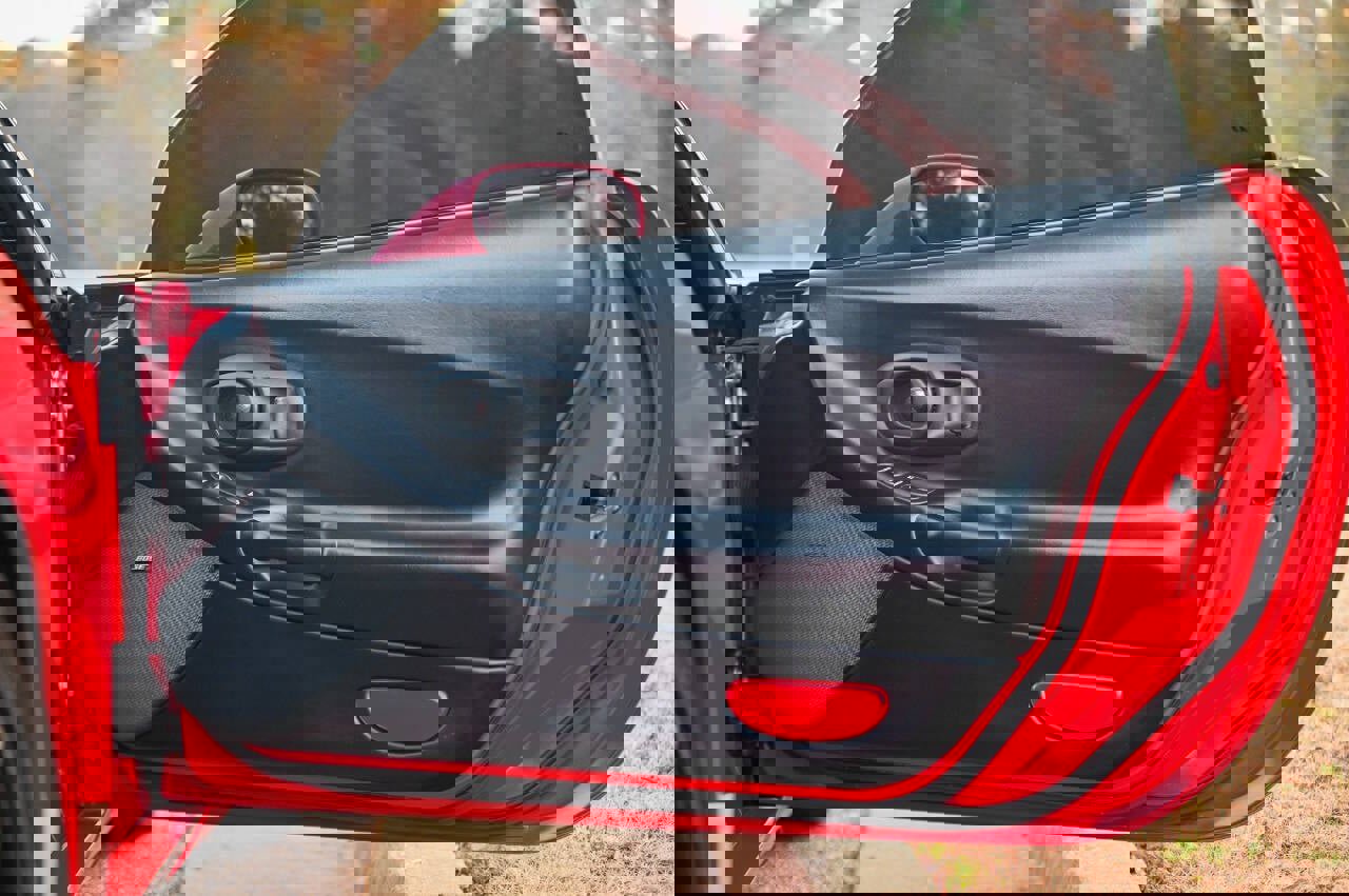 Used 2002 Chevrolet Corvette Z06 w/ Memory Pkg image 94