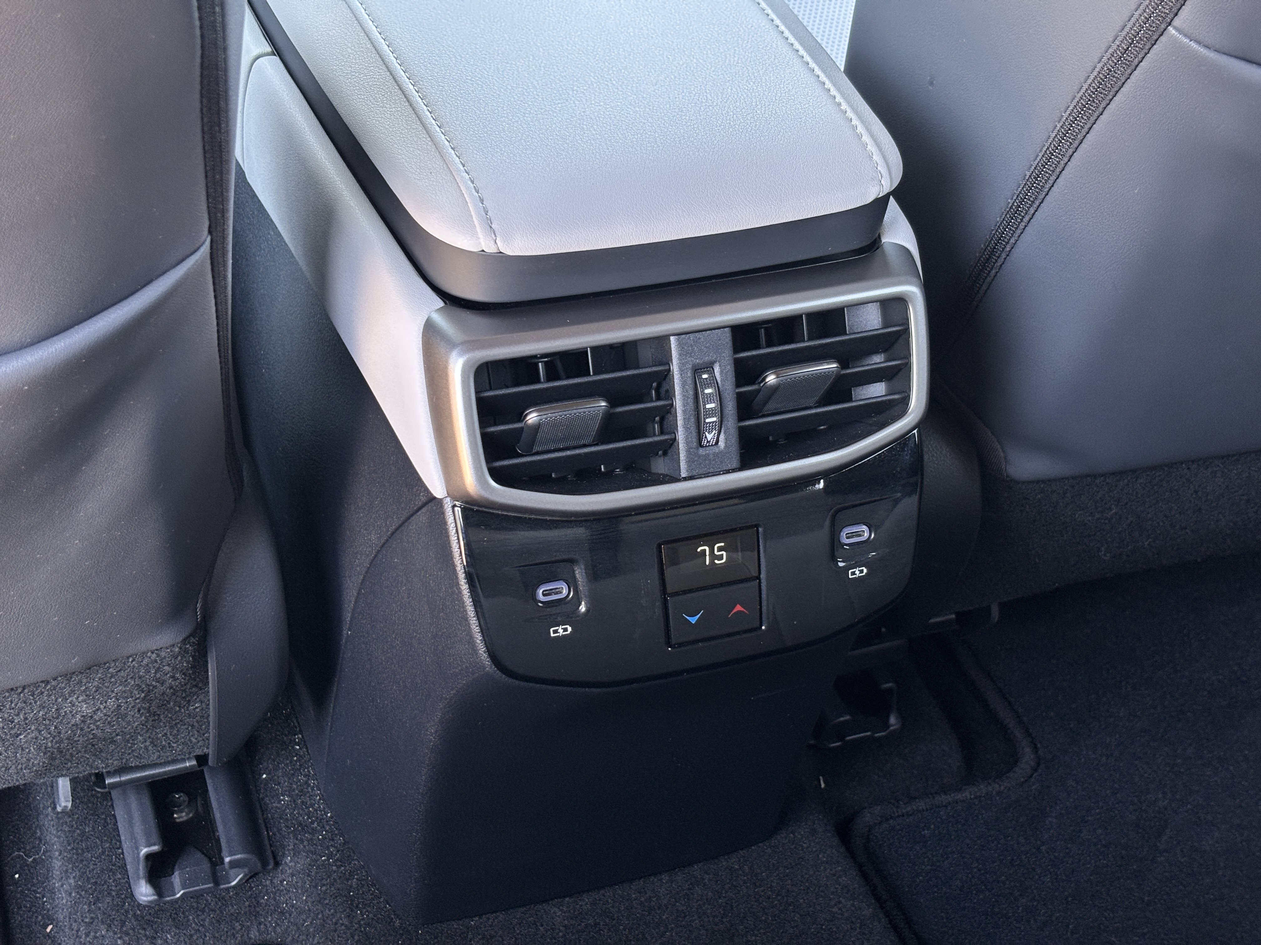 Used 2026 Lexus RX 350 Premium Plus w/ Accessory Package (Z1) FWD image 34