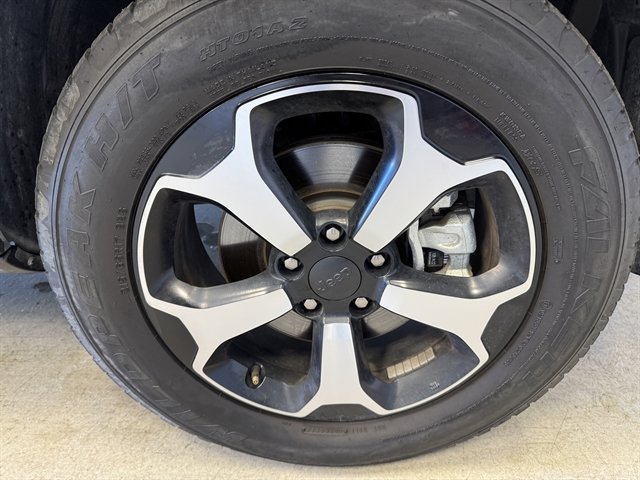 Used 2022 Jeep Renegade Trailhawk w/ Trailer Tow Group image 9