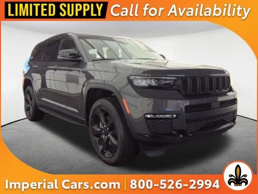 Used 2025 Jeep Grand Cherokee L Limited w/ Black Appearance Package AWD/4WD image 1