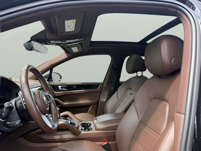Used 2020 Porsche Cayenne S image 19