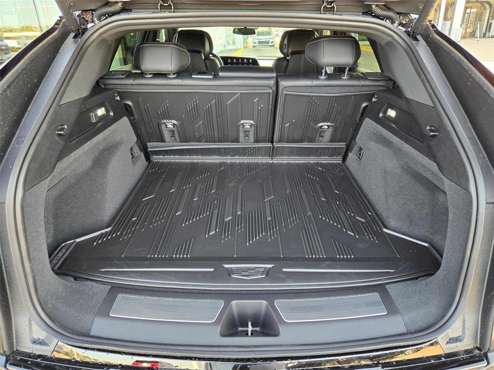 New 2026 Cadillac Lyriq Sport w/ LPO, Floor Liner Package AWD/4WD image 30