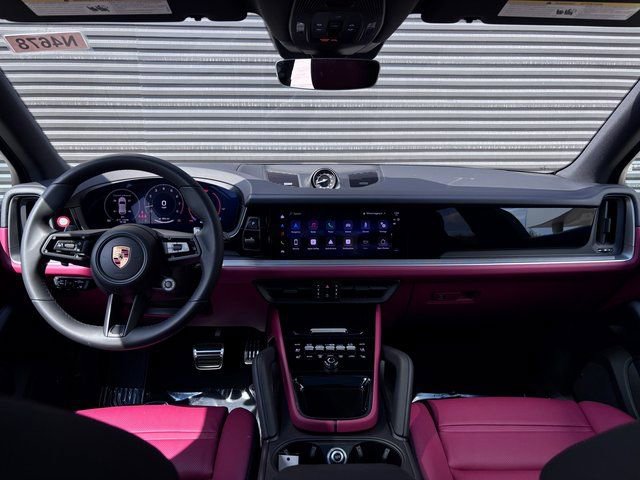 New 2026 Porsche Cayenne S image 13