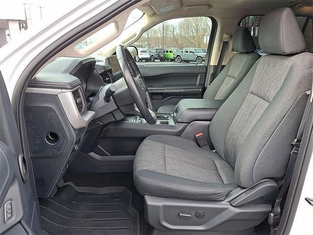 Used 2022 Ford Expedition XLT image 11