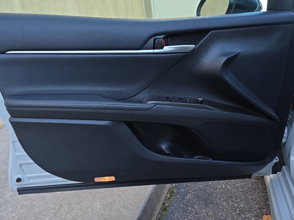 Used 2023 Toyota Camry XSE image 22