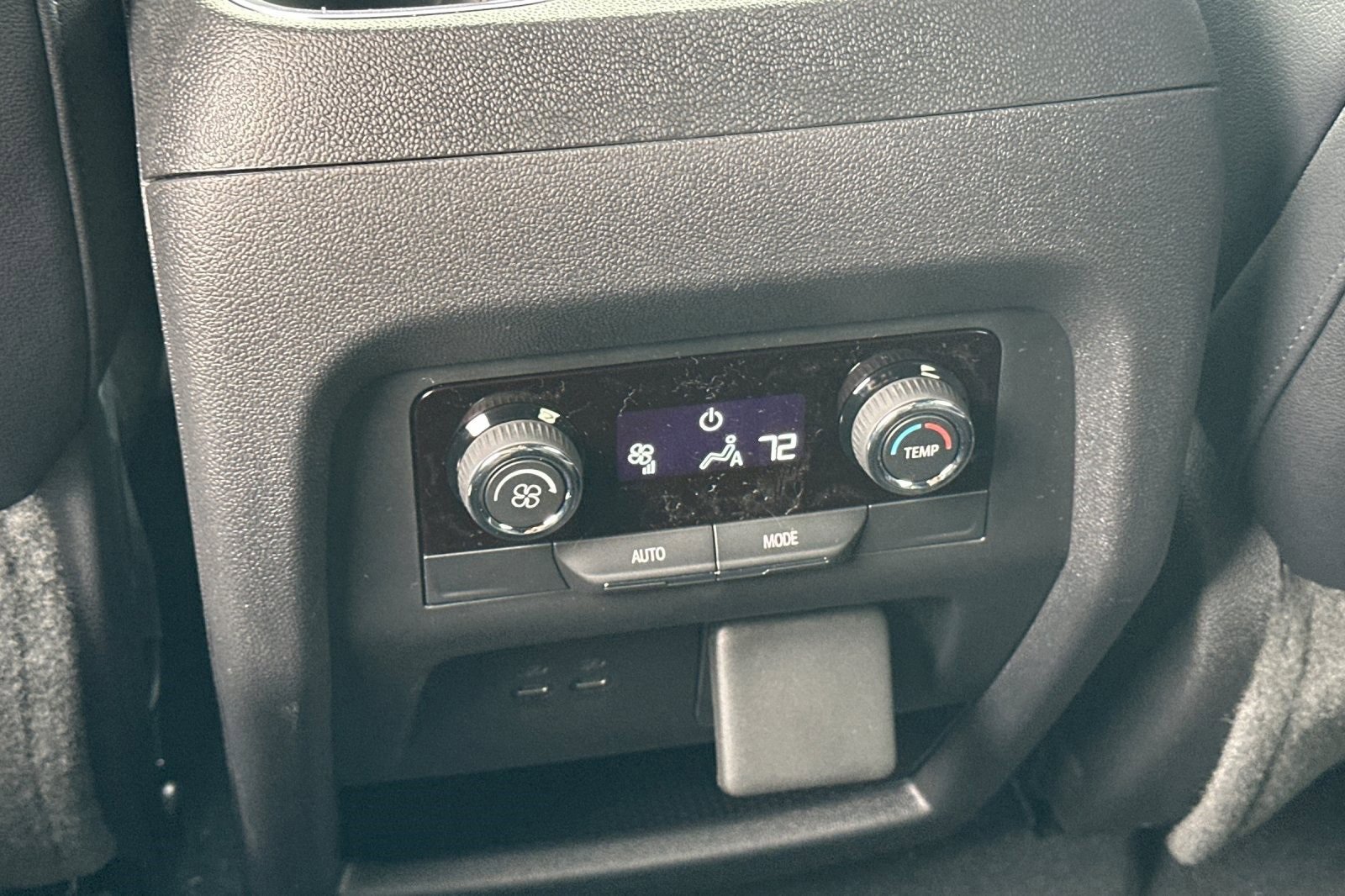 New 2025 Chevrolet Traverse LT w/ Enhanced Driving Package image 14