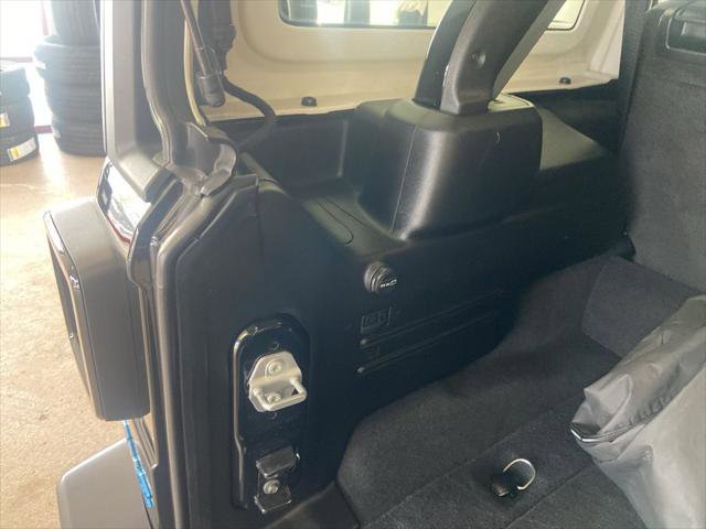 Certified 2025 Jeep Wrangler Willys 4xe image 14