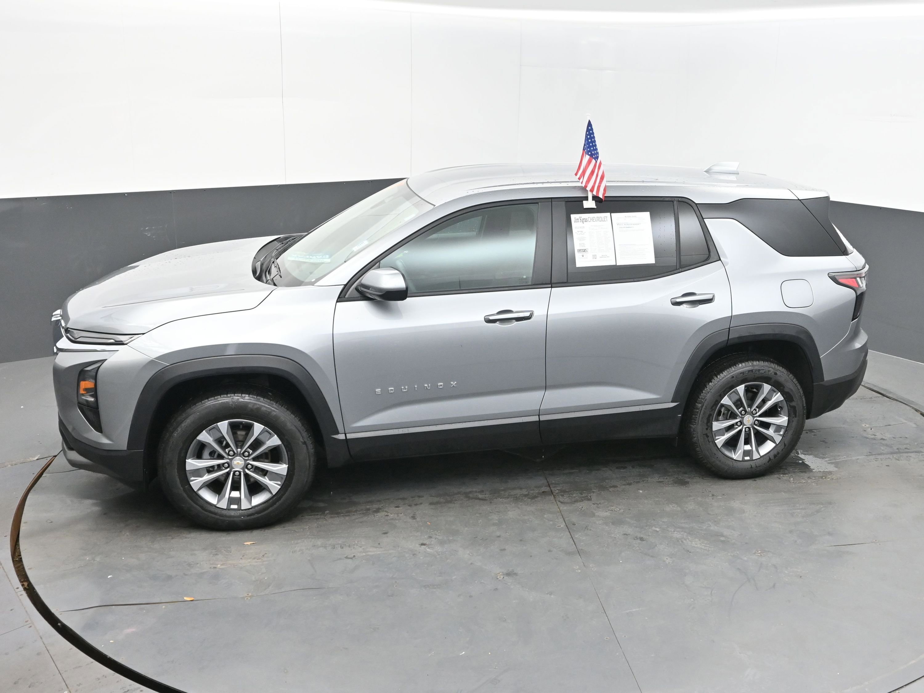 Used 2025 Chevrolet Equinox LT FWD image 35