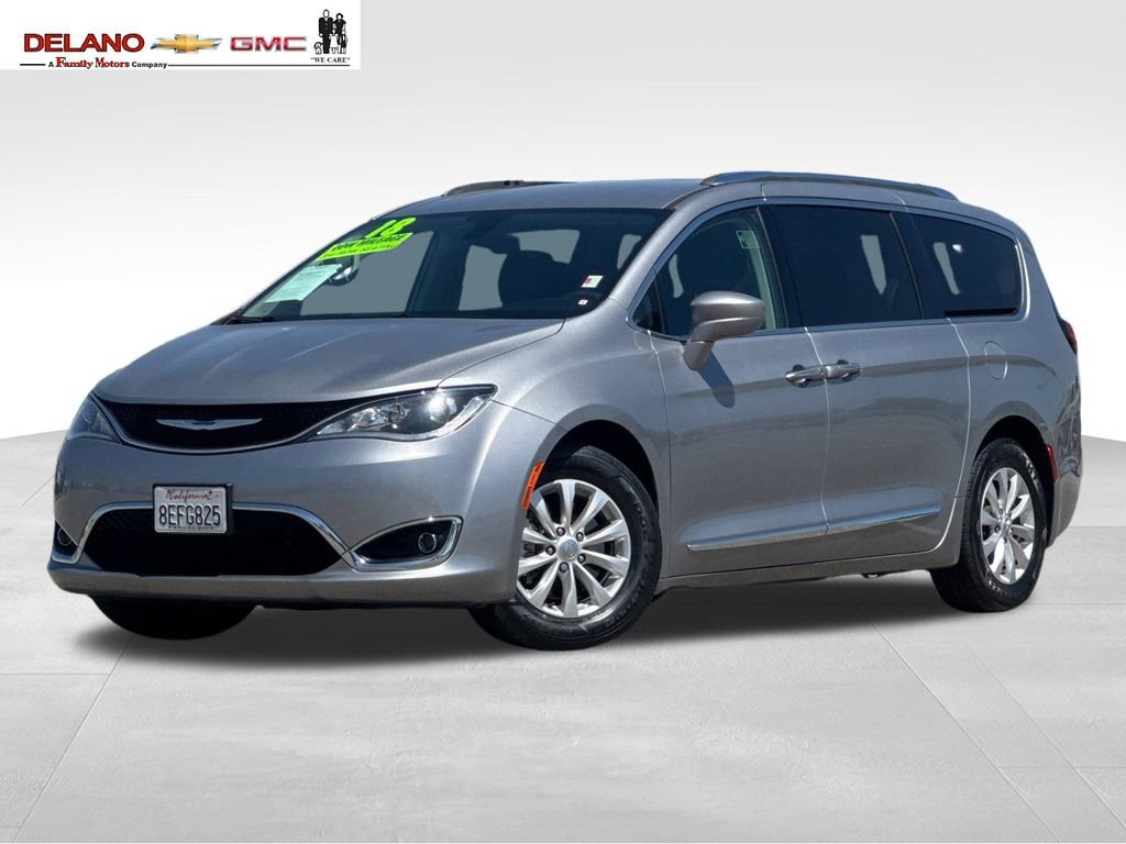 Used 2018 Chrysler Pacifica Touring-L Plus FWD image 1