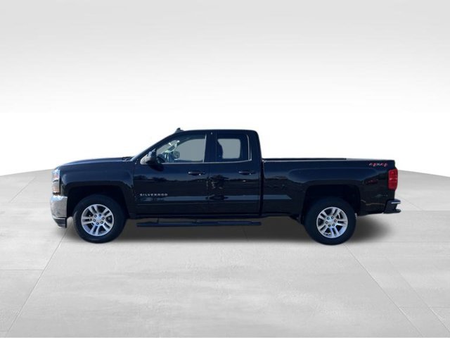 Used 2018 Chevrolet Silverado 1500 LT w/ All Star Edition AWD/4WD image 2