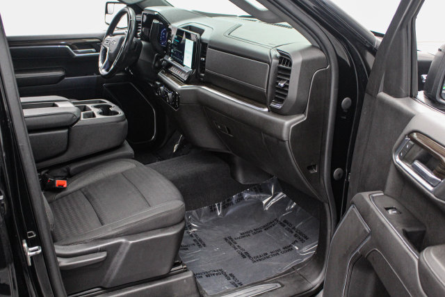 Certified 2022 Chevrolet Silverado 1500 RST AWD/4WD image 17