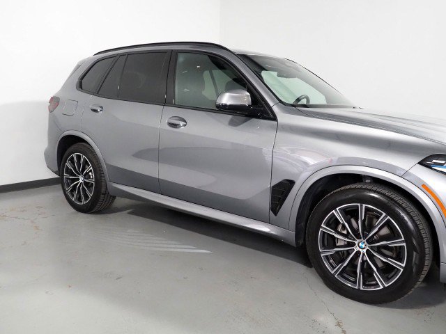 Used 2026 BMW X5 sDrive40i image 62