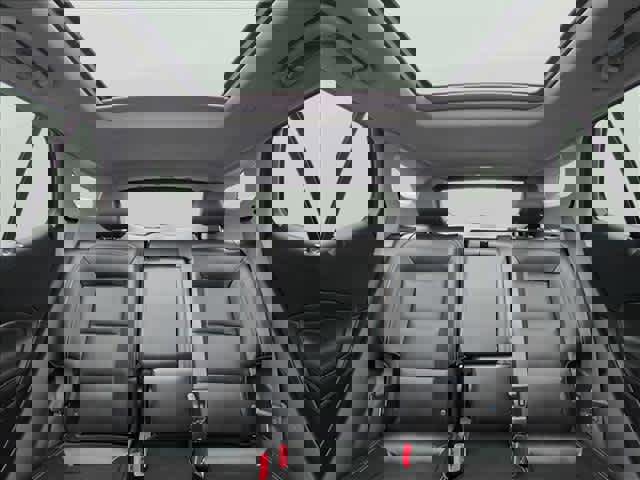 Used 2022 GMC Terrain SLT w/ Tech Package image 27