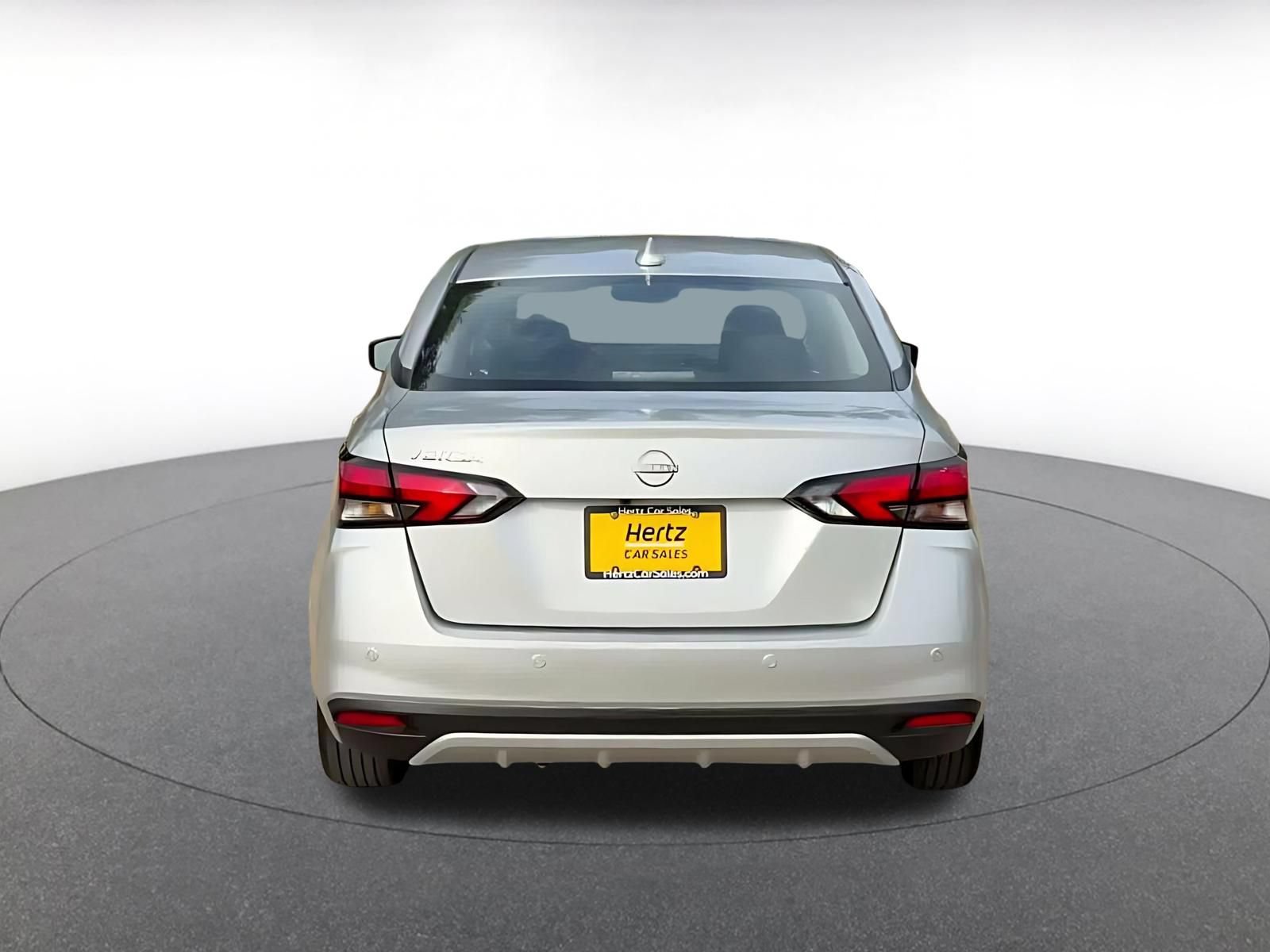 Used 2025 Nissan Versa SV FWD image 10