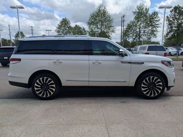 Used 2024 Lincoln Navigator Black Label image 9