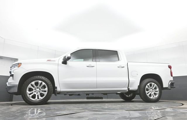 Used 2023 Chevrolet Silverado 1500 LTZ w/ LTZ Convenience Package II AWD/4WD image 45