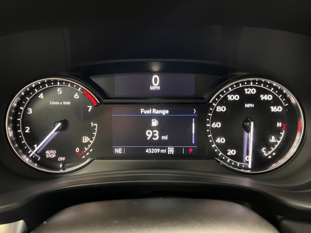 Used 2021 Cadillac XT4 Premium Luxury image 12