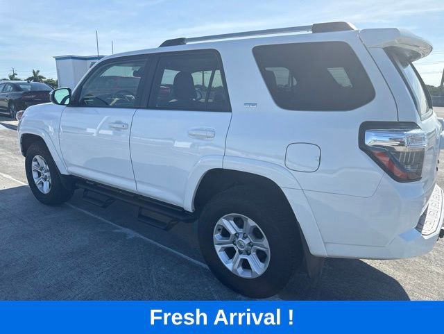 Used 2023 Toyota 4Runner SR5 AWD/4WD image 14