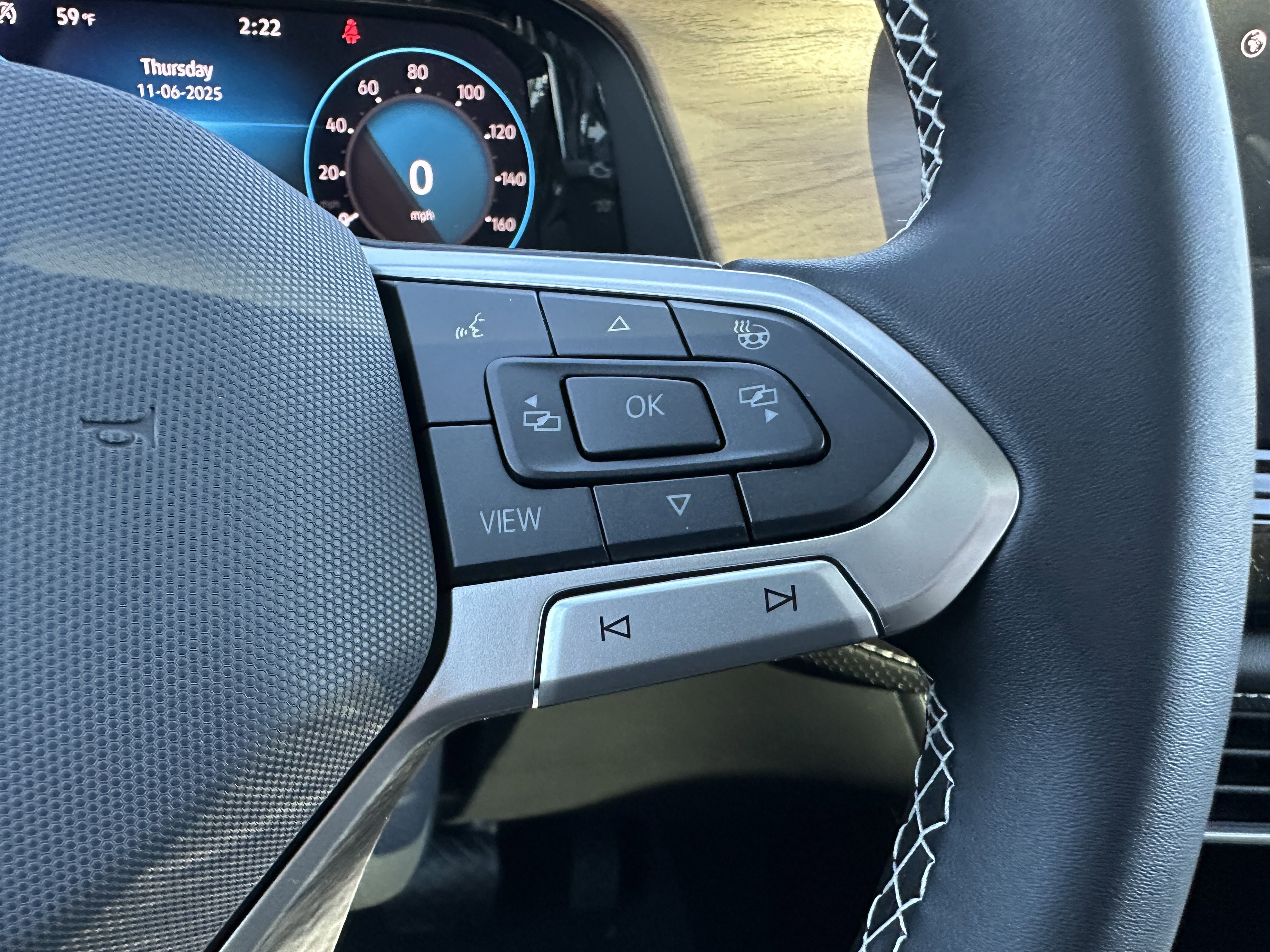 New 2026 Volkswagen Atlas SE image 12